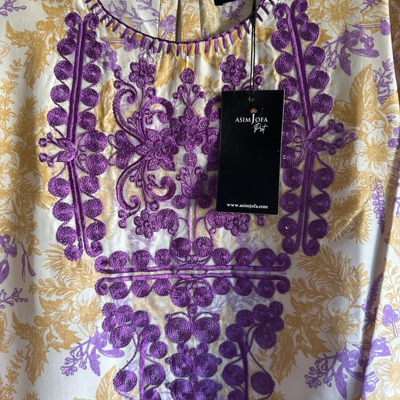 Pakistani designers 2 piece suit embroided shirt with chiffon duppatta - Picture 3 of 7